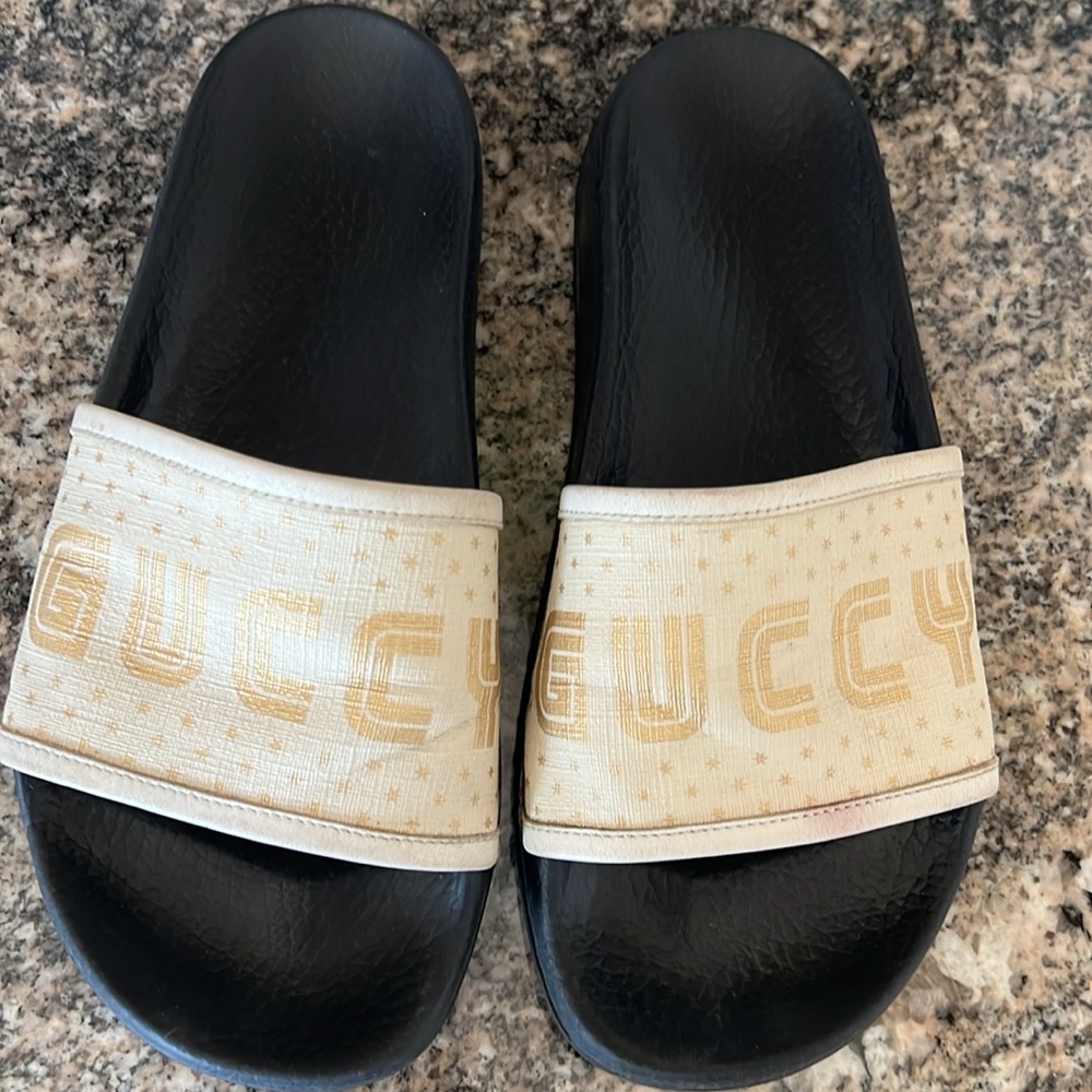 Gucci x Supreme Sega Guccy Slides - Picture 14 of 16